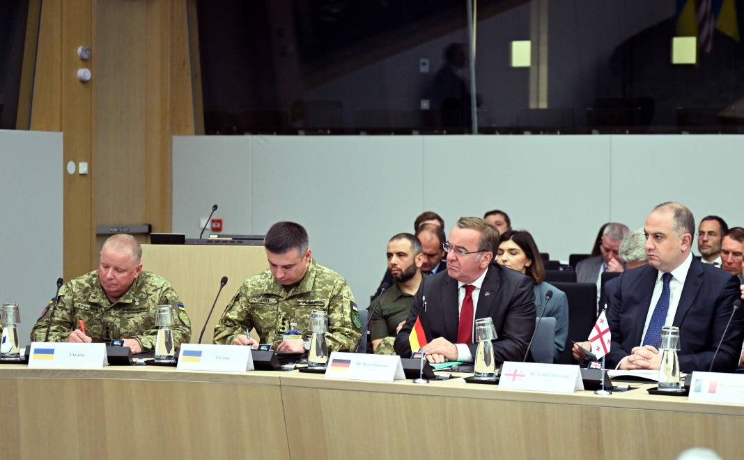 Bakan Güler NATO Karargahı'nda - Resim: 11